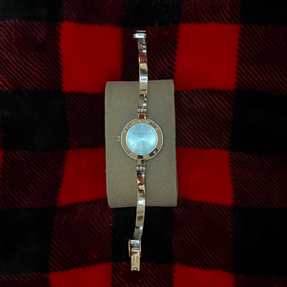 Authentic Gucci  ladies watch - Picture 6 of 6